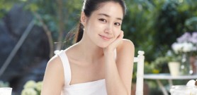 Cách làm mặt nạ trị mụn trắng da tự nhiên
