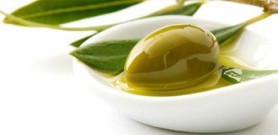 Mách nhỏ những mẹo làm đẹp đơn giản từ dầu ôliu
