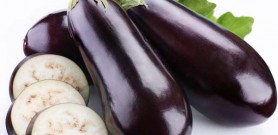 Cách trị nám da mặt bằng cà tím
