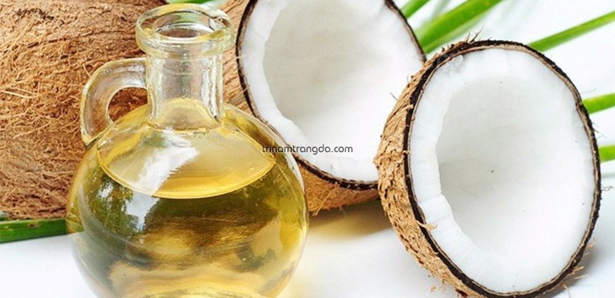 Chăm sóc tóc chuyên sâu bằng tinh dầu dừa