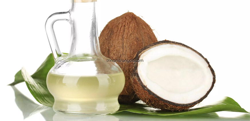 Tinh dầu dừa dưỡng ẩm cho tóc