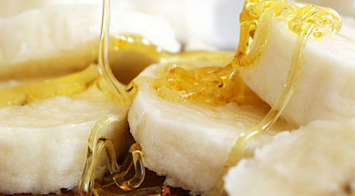Cách làm da mặt sáng mịn từ mặt nạ chuối (dành cho da dầu)