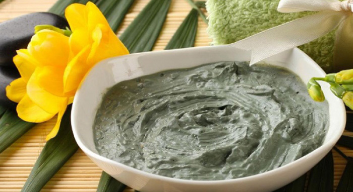 Cách làm da mặt sáng mịn bằng mặt nạ chuối và đất sét (cho da nhờn và hỗn hợp)