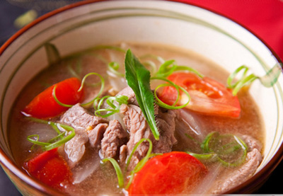 thuc-don-an-ngon-moi-ngay-giup-lan-da-trang-hong-1