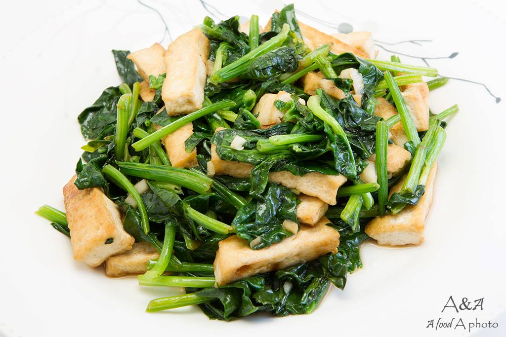 thuc-don-an-ngon-moi-ngay-giup-lan-da-trang-hong-5