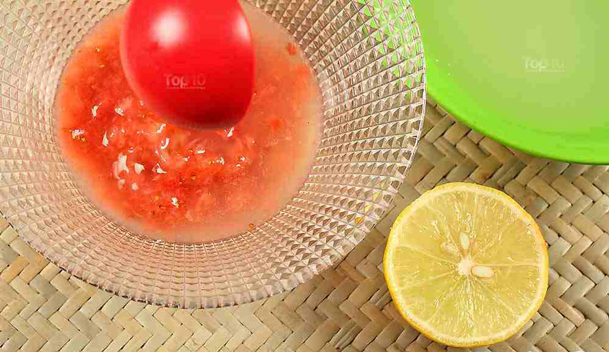 Bước 2 - làm sáng da với mặt nạ dâu tây