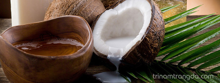 Tẩy tế bào chết da tay với dầu dừa 2